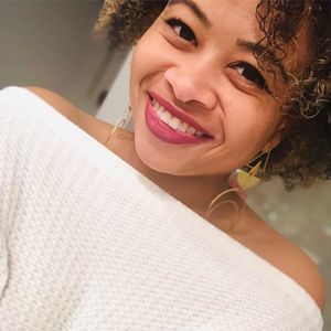 Meet your Posher, Marisa